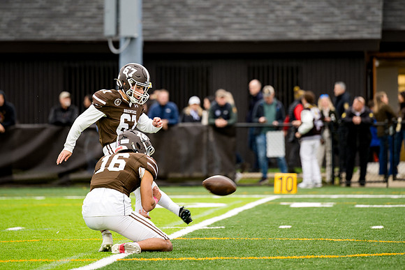 hc25_football_ah_0338
