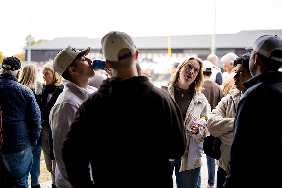 hc25_football_ah_0358