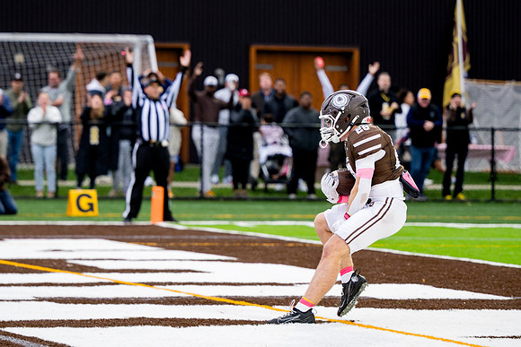 hc25_football_ah_0428