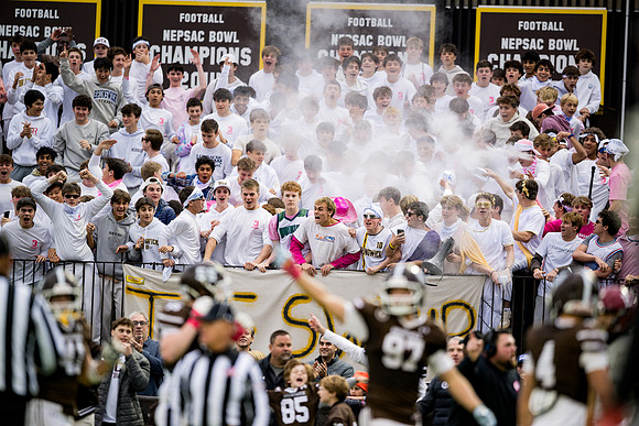 hc25_football_ah_0452
