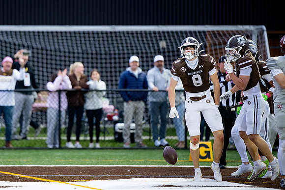 hc25_football_ah_0471