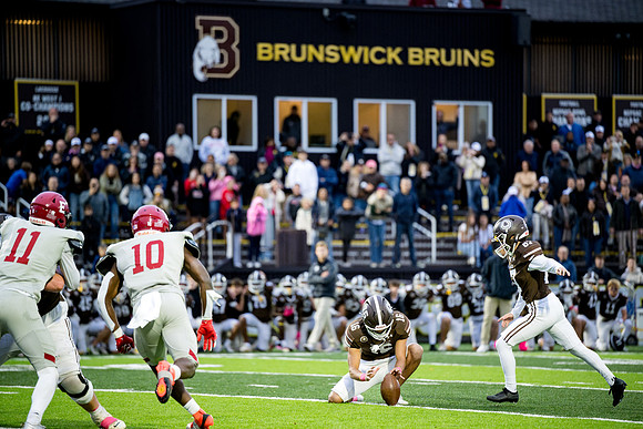 hc25_football_ah_0476