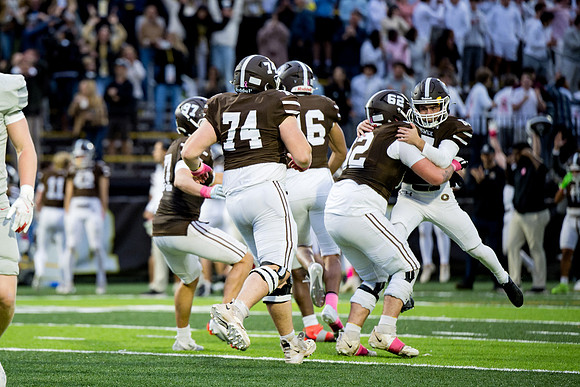 hc25_football_ah_0495