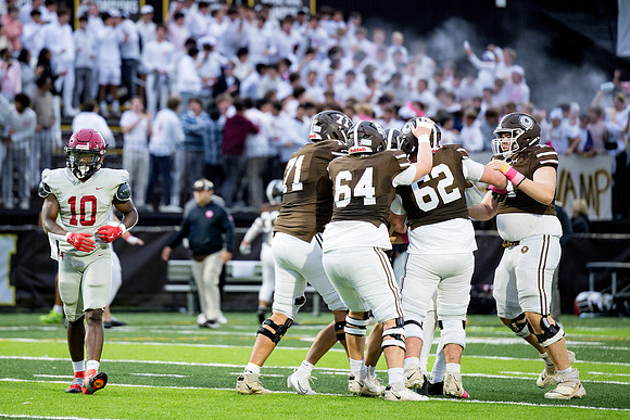 hc25_football_ah_0500