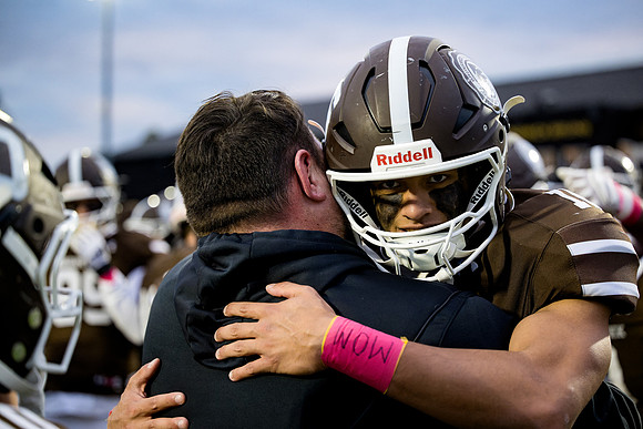 hc25_football_ah_0587