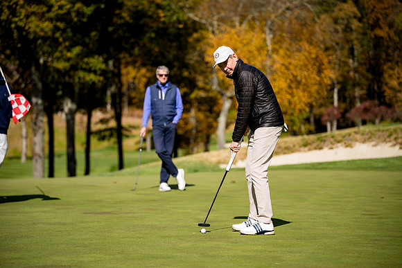 hc25_alumnigolf_ah_0101