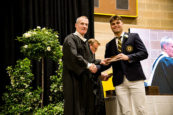 graduation25_diploma_ah_0701