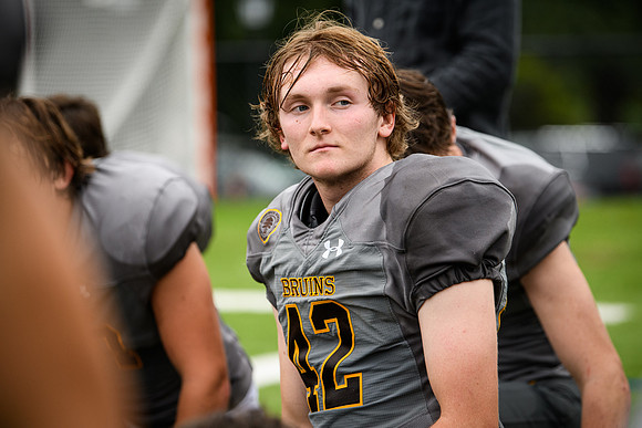 football_jv_2021-10-06_wkl1_0556