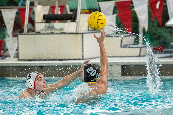 waterpolo_2021-10-09_varsitya_dburns_4433
