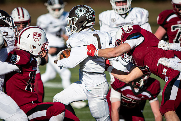 football_nepsac19_wkl5_2843