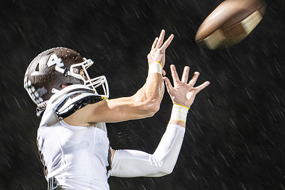 football_2022-11-11_dburns_9347