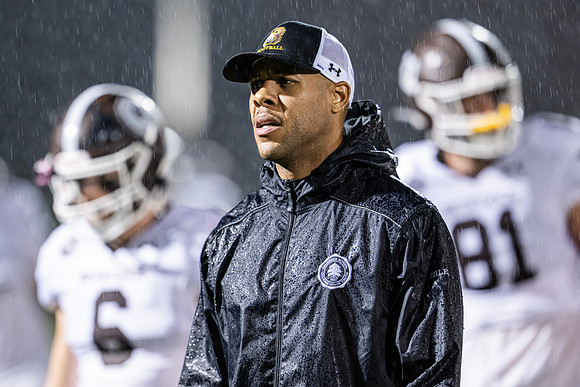 football_2022-11-11_dburns_9428