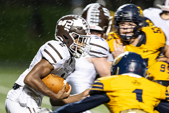 football_2022-11-11_dburns_9734