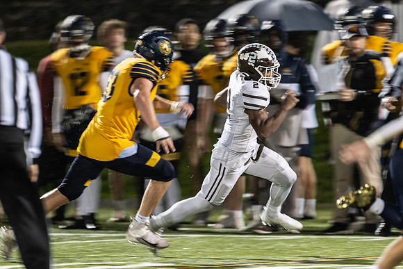football_2022-11-11_dburns_0043