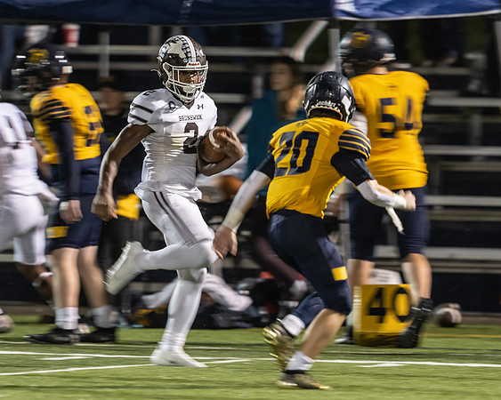 football_2022-11-11_dburns_0057