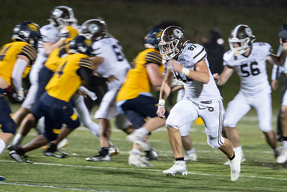 football_2022-11-11_dburns_0089