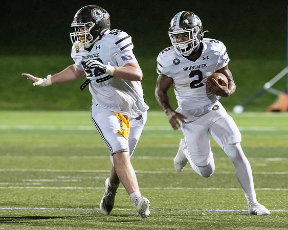 football_2022-11-11_dburns_0147