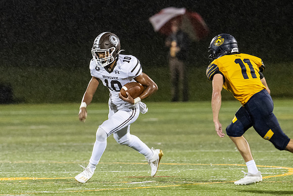 football_2022-11-11_dburns_0190