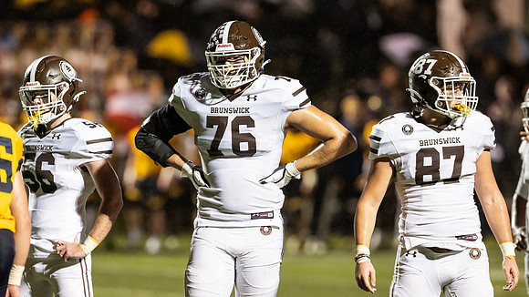 football_2022-11-11_dburns_0260