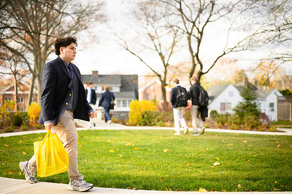 thanksgiving_fooddrive25_us_wkl1_4975
