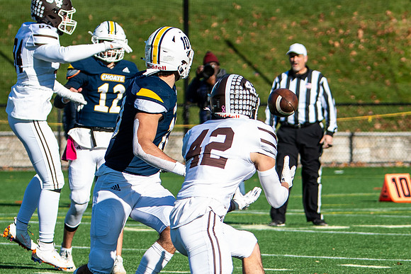football_nepsac22_wkl2_5367