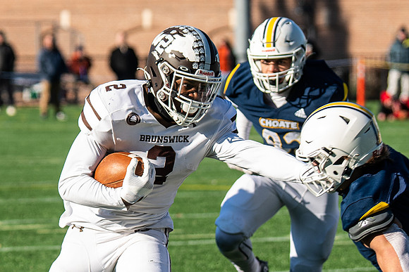 football_nepsac22_wkl2_5415