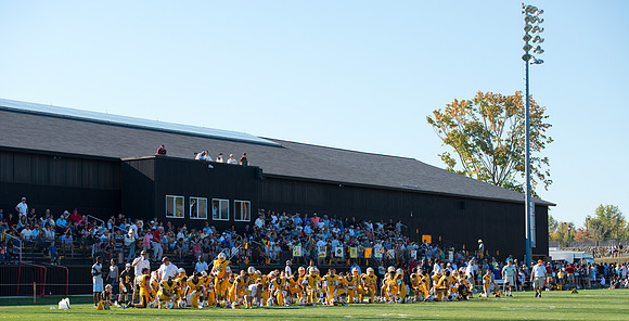 homecoming14_football_dburns__0377