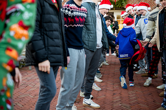 holiday_handshake24_ah_0062
