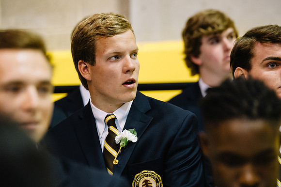 graduation16_hp_2403