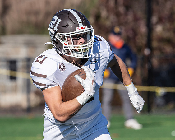 football_nepsac22_dburns1_2715