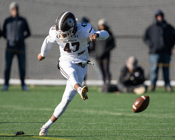 football_nepsac22_dburns3_2141