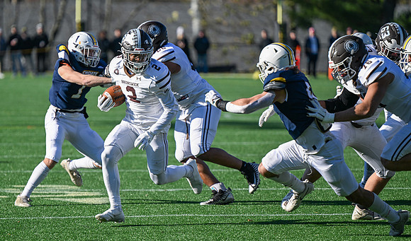 football_nepsac22_dburns2_2855