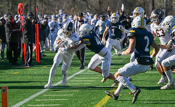 football_nepsac22_dburns2_2905