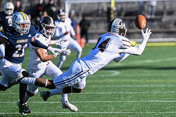 football_nepsac22_dburns2_2943