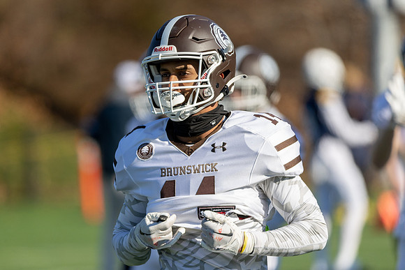 football_nepsac22_fg3_2395