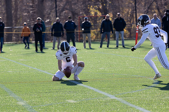football_nepsac22_fg3_2516