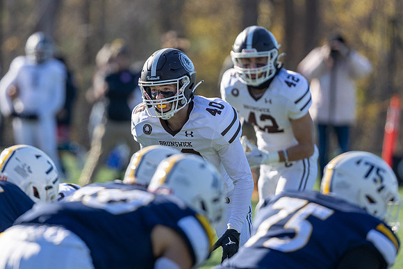 football_nepsac22_fg3_2524