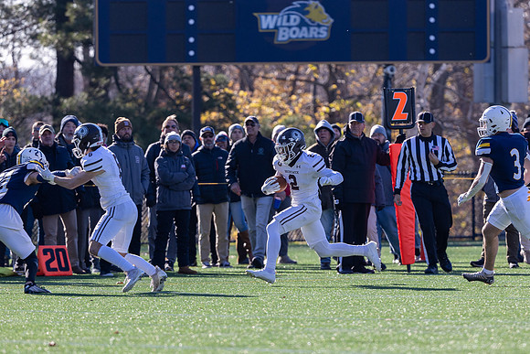 football_nepsac22_fg3_2576
