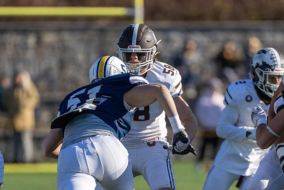 football_nepsac22_fg3_2656
