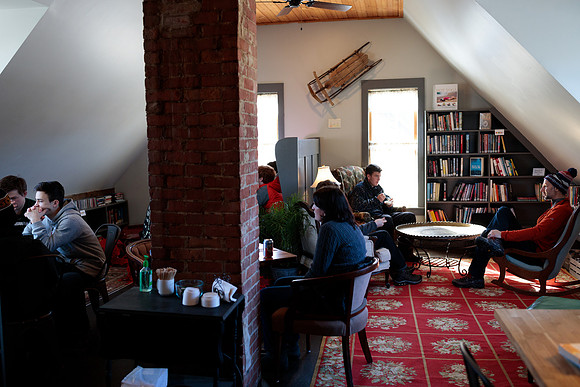 randolphvt1819_trip07_grnlightcafe_bdf_5584