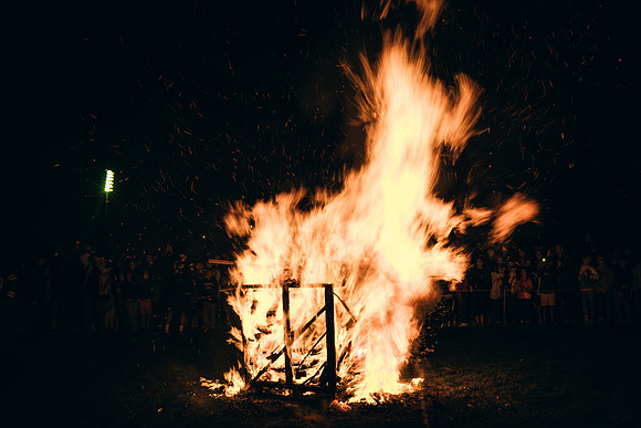 hc18_bonfireworks_jk_3722