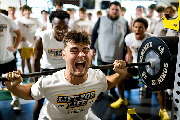 football_2024-08-01_liftforlife_ah_0107