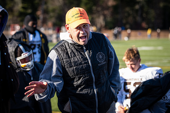 football_nepsac19_wkl8_1551