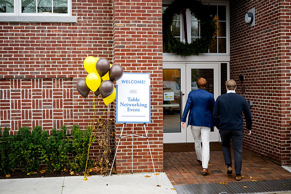 careercenter_tablenetworking25_ah_0116