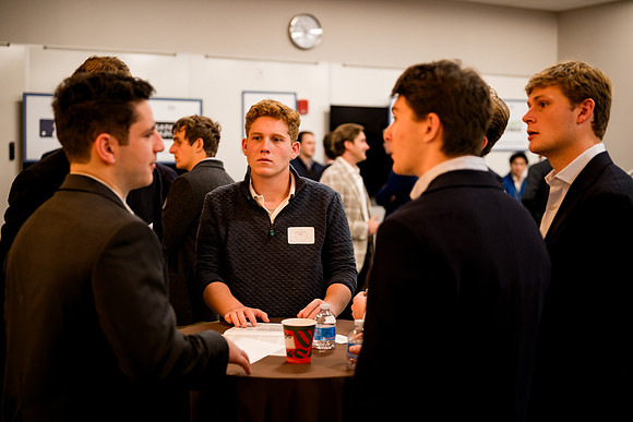 careercenter_tablenetworking25_ah_0227