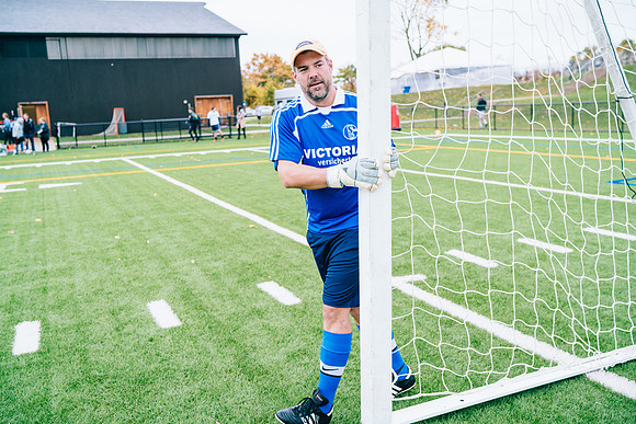 alumni_soccer16_jk_1916