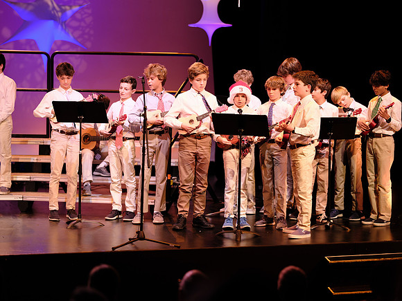 holidayconcert22_ms_mkras_0053