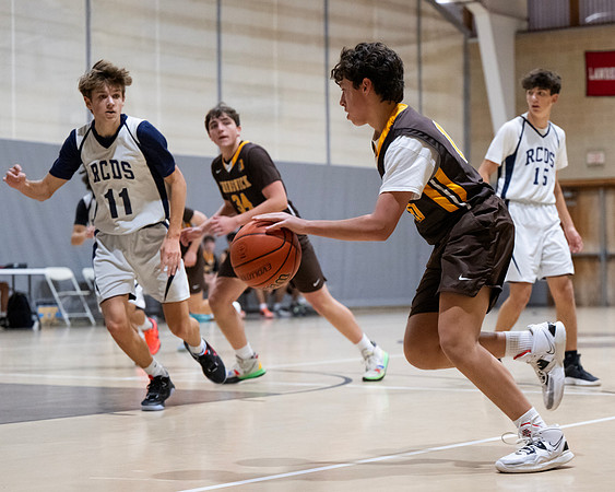 basketball_jv_2022-12-12_dburns_3528