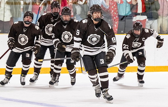hockey_2022-12-10_dburns_8402
