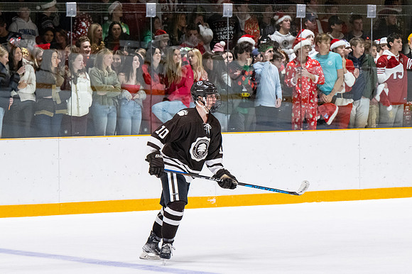 hockey_2022-12-10_dburns_8455